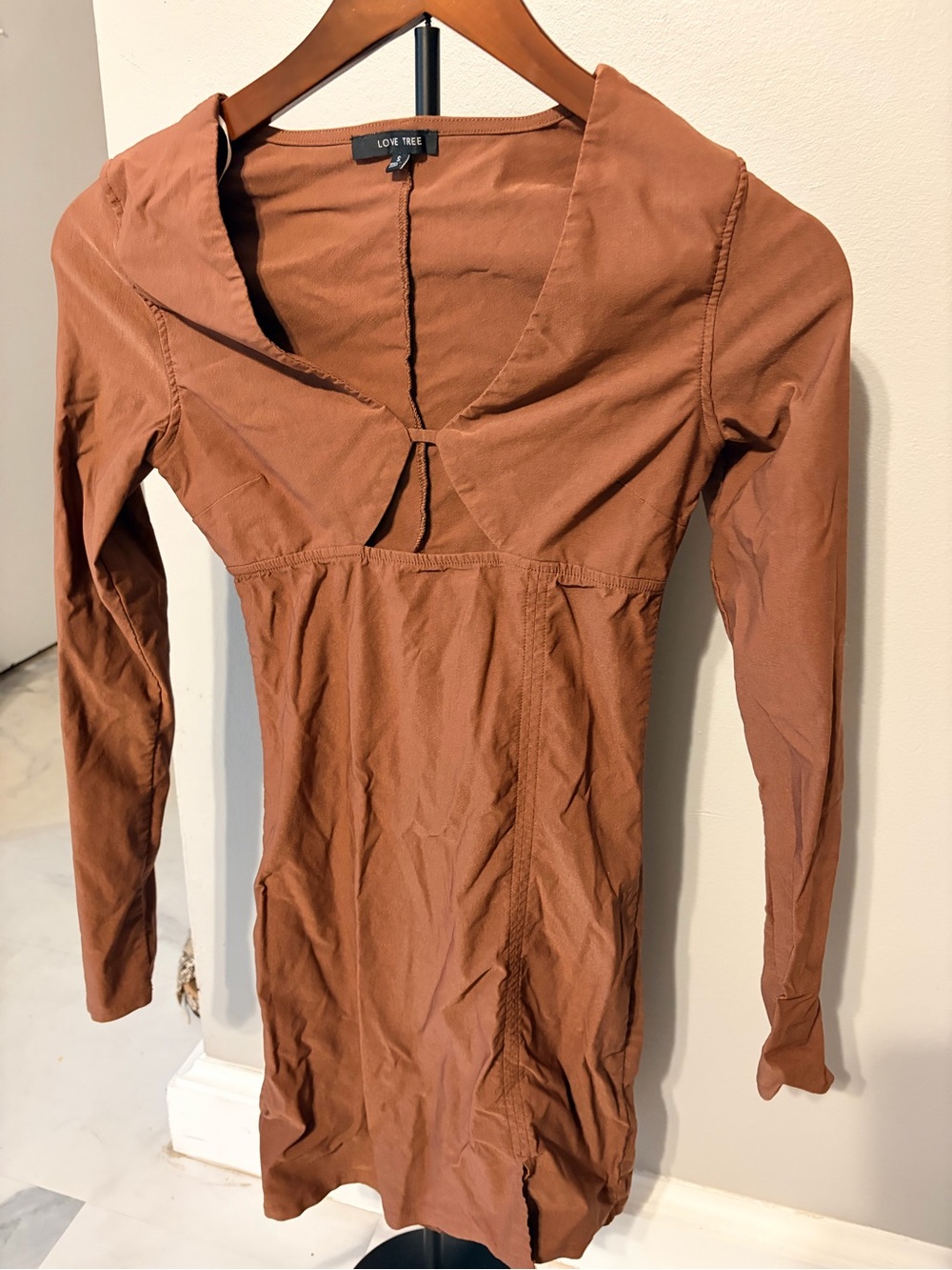 Love Tree Chestnut Long Sleeve V-Neck Dress